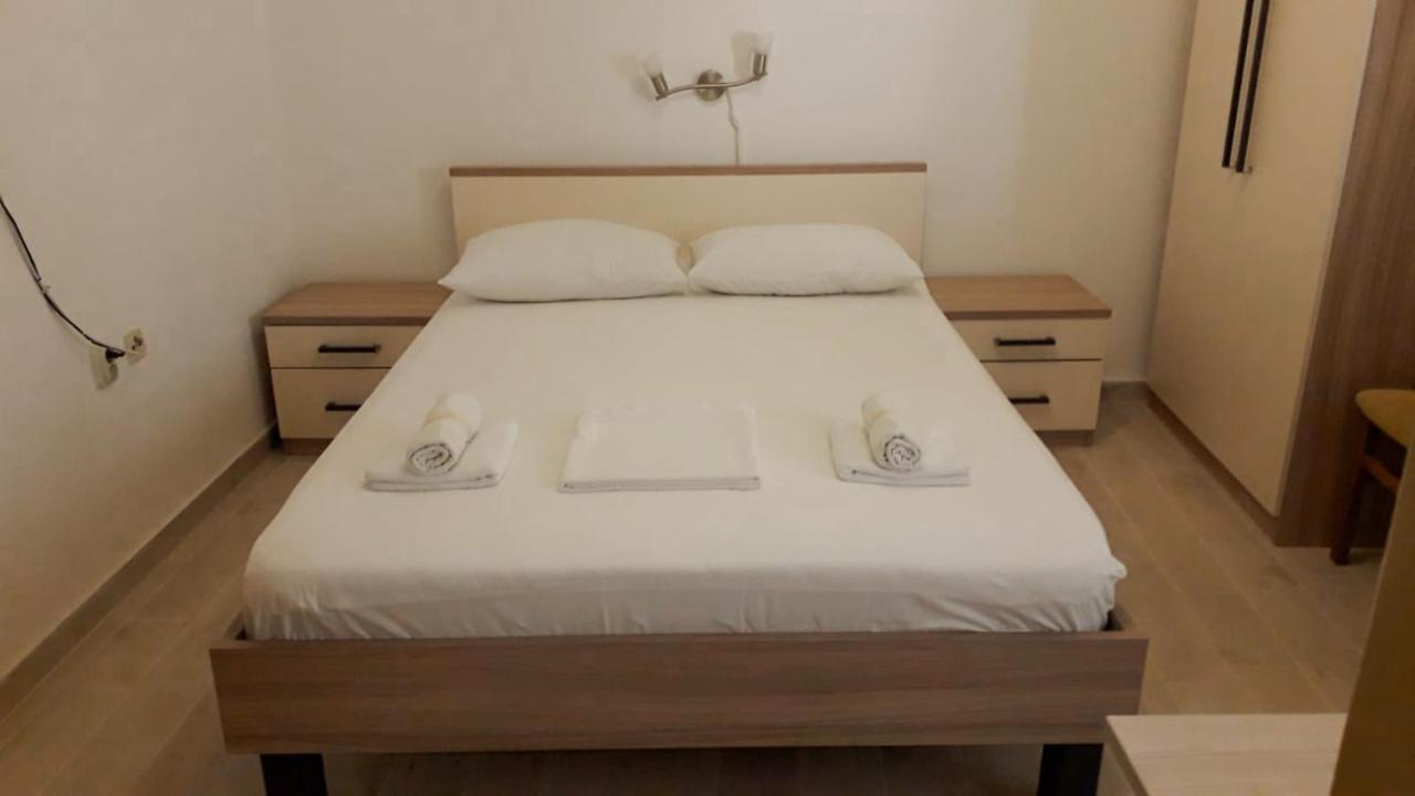 Apartments Dragica Милна Екстериор снимка