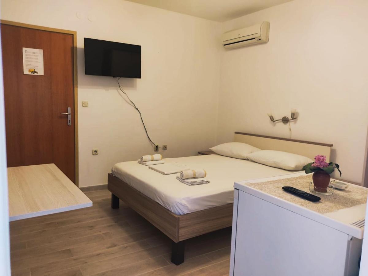 Apartments Dragica Милна Екстериор снимка