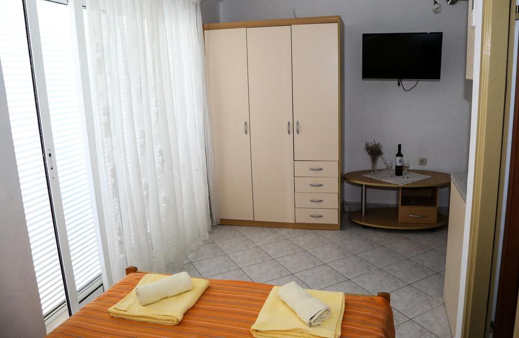 Apartments Dragica Милна Екстериор снимка