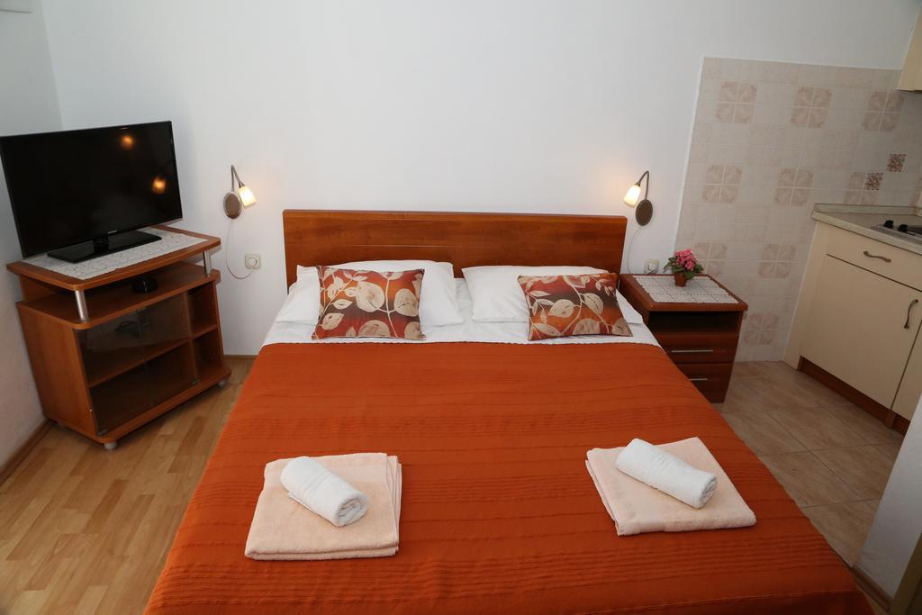 Apartments Dragica Милна Екстериор снимка
